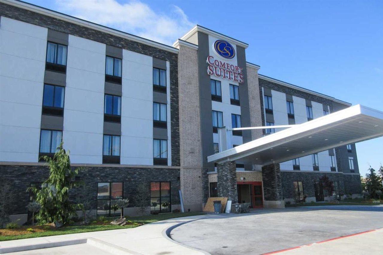 Comfort Suites Fairgrounds West Oklahoma Stadt Exterior foto