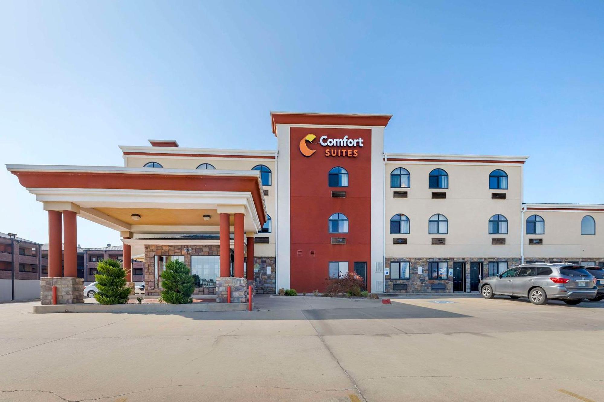 Comfort Suites Fairgrounds West Oklahoma Stadt Exterior foto