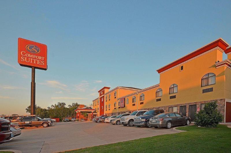 Comfort Suites Fairgrounds West Oklahoma Stadt Exterior foto